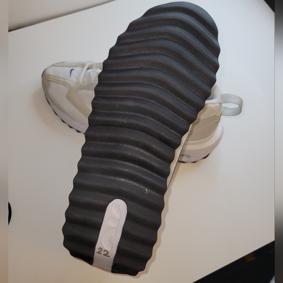 Nike Air Max Dawn Size 11.5 White Light Bone Blue Black DJ 3624 100 Mens - Picture 14 of 15